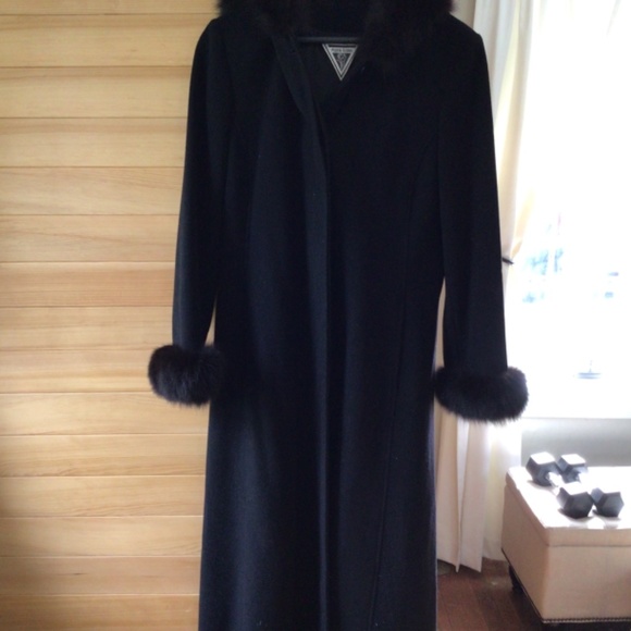 Marvin Richards Long Wool Coat - Picture 2 of 3